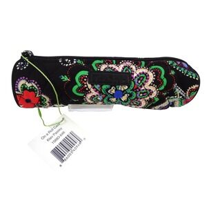Vera Bradley On a Roll Case Womens Kiev Paisley NEW Quilted Zip Pouch